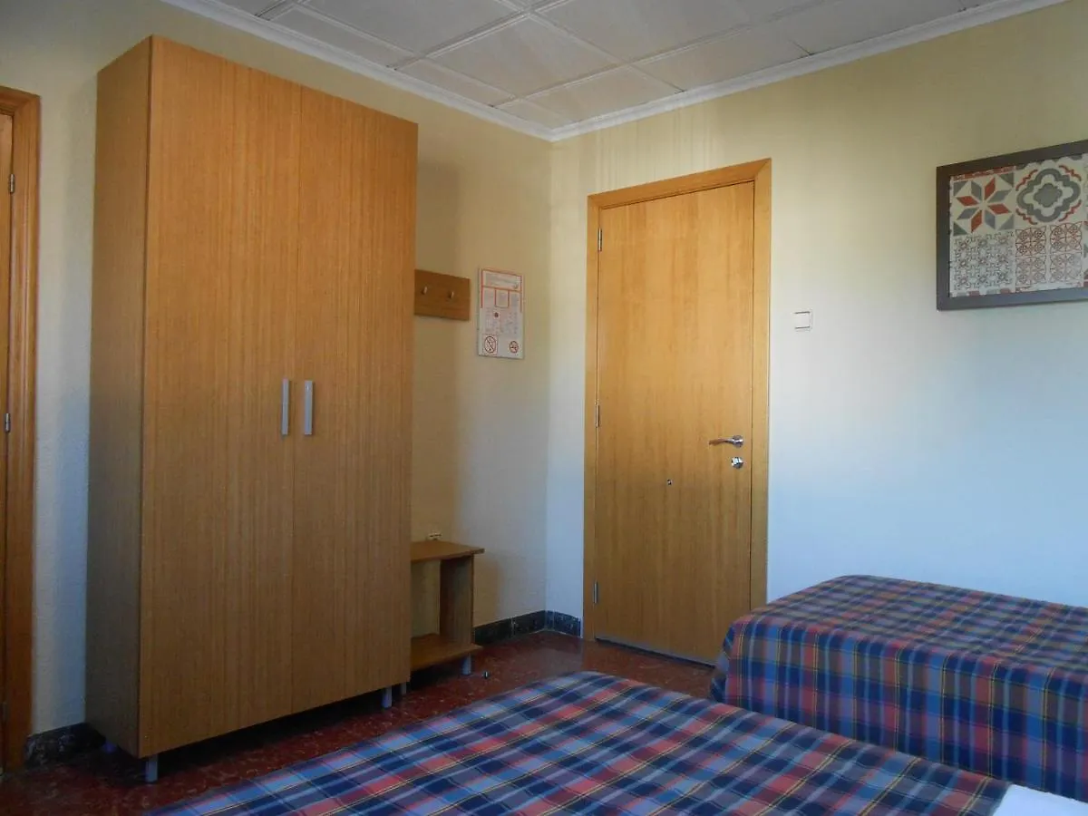 Hostal El Callejon Tarragona 2*,  Spain